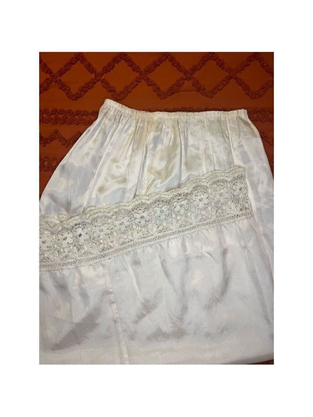 New Frontier Slip. Shiny heavy silky feel. USA. Sz. Large - Picture 8 of 16